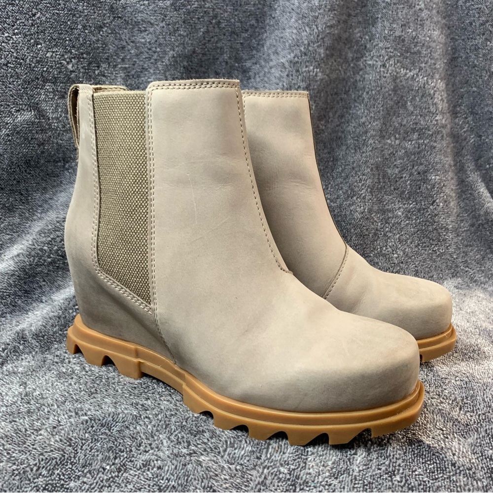 Sorel Women’s 7 Boot Chelsea Joan Of Arctic Wedge Taupe Waterproof Leather